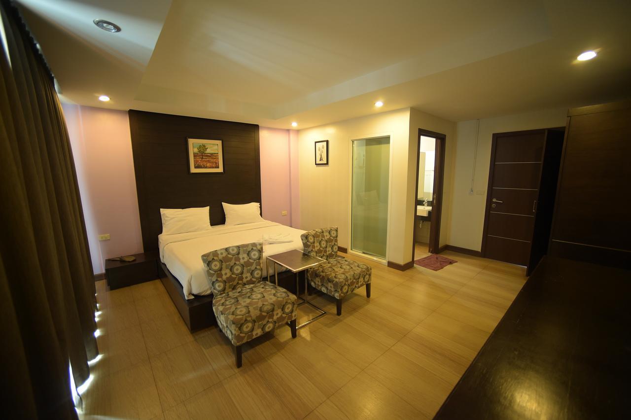 Villa Navin Beach Residence Praia de Jomtien Exterior foto