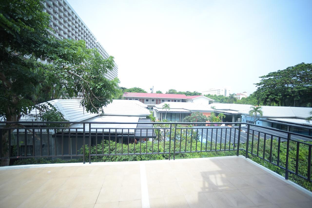 Villa Navin Beach Residence Praia de Jomtien Exterior foto