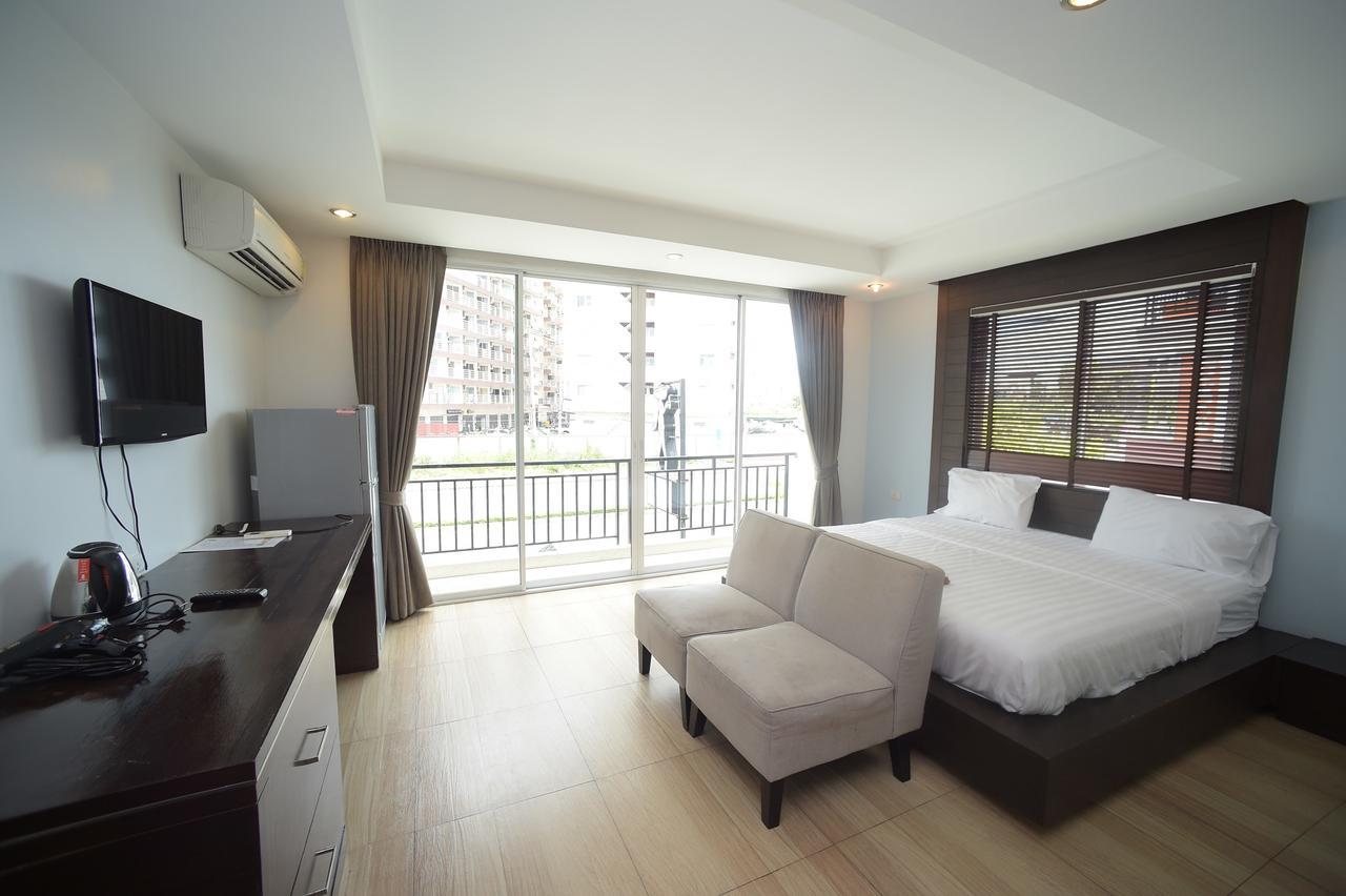 Villa Navin Beach Residence Praia de Jomtien Exterior foto