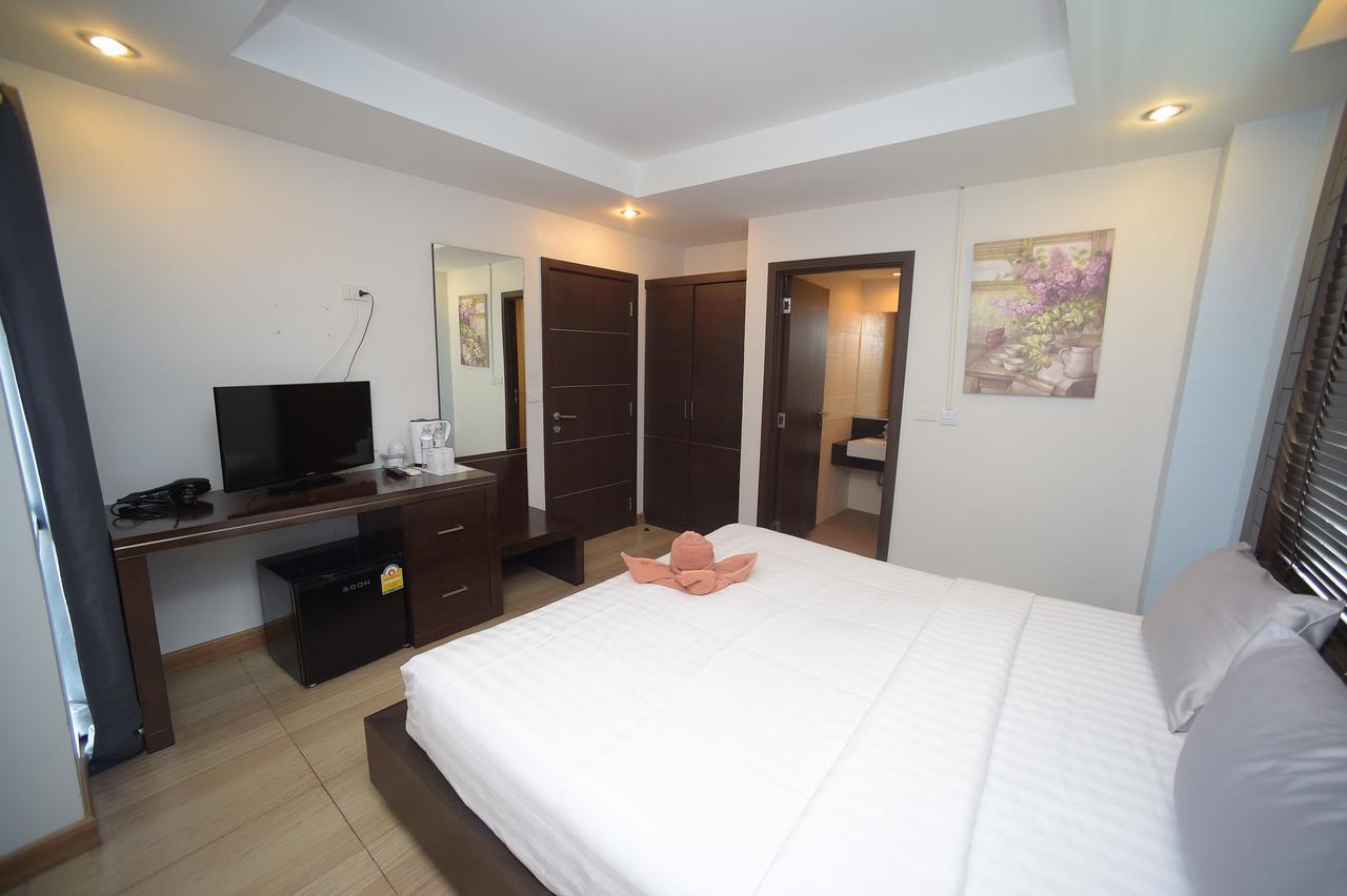 Villa Navin Beach Residence Praia de Jomtien Exterior foto